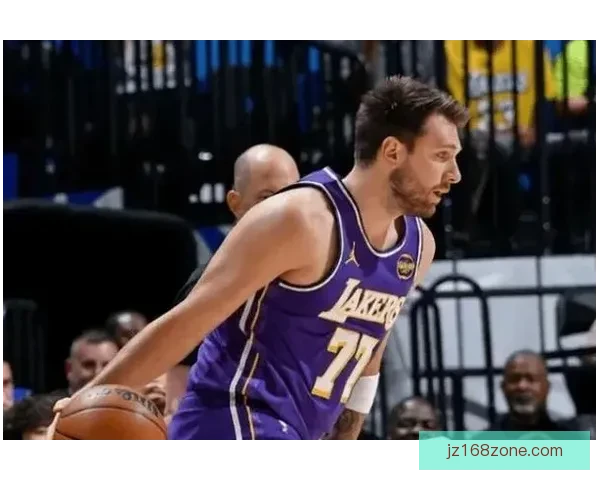 围绕肯纳德强烈证明欲与东契奇母亲受辱争议或撤销技犯引发热议大